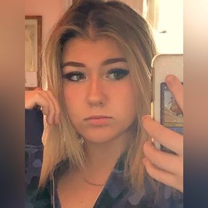 Meet your Posher, Sophia